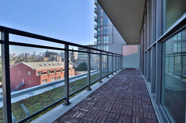 810 - 775 King St W, Condo with 2 bedrooms, 2 bathrooms and 1 parking in Toronto ON | Image 17
