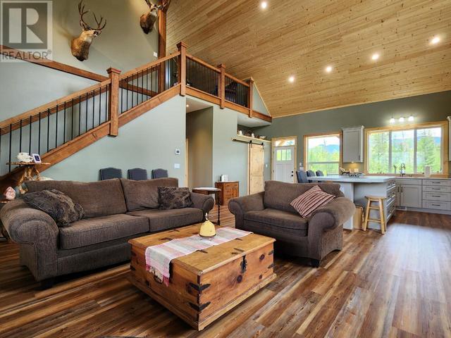 3630 Sharptail Road, House detached with 2 bedrooms, 2 bathrooms and null parking in Thompson Nicola E (Bonaparte Plateau) BC | Image 14