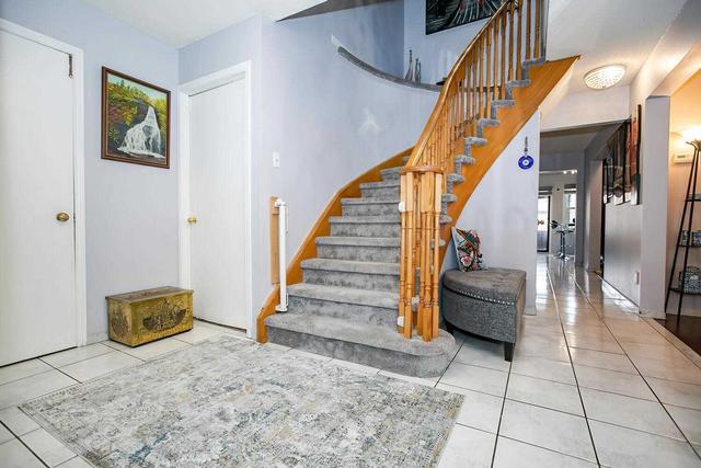 118 Malta Ave, House detached with 4 bedrooms, 4 bathrooms and 6 parking in Brampton ON | Image 23