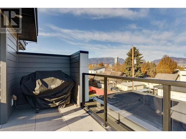 4 - 794 Martin Avenue, House attached with 2 bedrooms, 2 bathrooms and 1 parking in Kelowna BC | Image 19