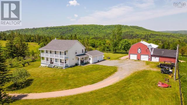 2569 Glooscap Trail Highway, House detached with 4 bedrooms, 2 bathrooms and null parking in Colchester, Subd. A NS | Image 2