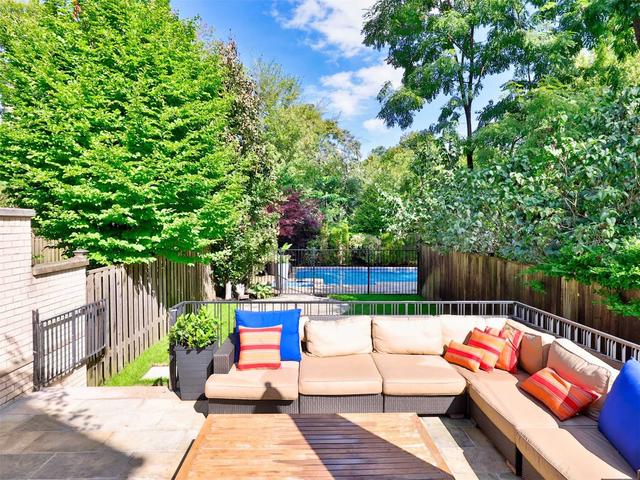 110 Heath St W, House semidetached with 3 bedrooms, 5 bathrooms and 2 parking in Toronto ON | Image 25