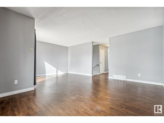 10611 80 St Nw, House attached with 3 bedrooms, 1 bathrooms and null parking in Edmonton AB | Image 29