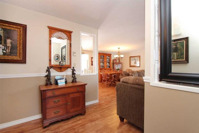 8 Loyalist Crt, House detached with 2 bedrooms, 2 bathrooms and 2 parking in Clarington ON | Image 20
