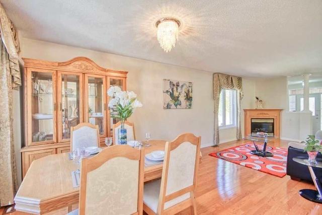 62 Asterfield Dr, House detached with 3 bedrooms, 4 bathrooms and 5 parking in Toronto ON | Image 10