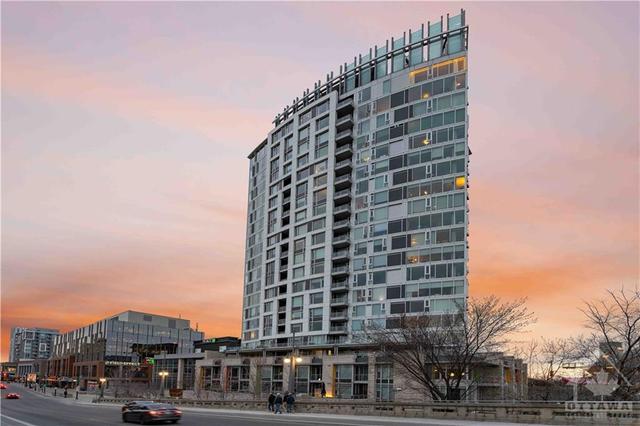 1305 - 1035 Bank Street, Condo with 2 bedrooms, 1 bathrooms and null parking in Ottawa ON | Image 2