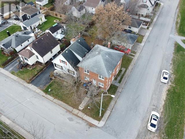 4077 Hickson Avenue, House other with 6 bedrooms, 3 bathrooms and 6 parking in Niagara Falls ON | Image 33