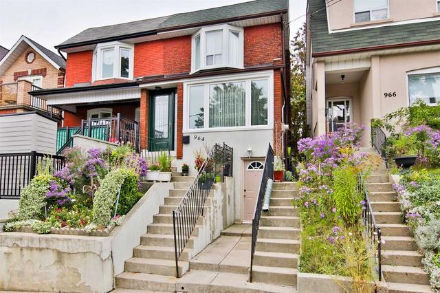 964 St Clarens Ave, House semidetached with 3 bedrooms, 2 bathrooms and 0 parking in Toronto ON | Image 12