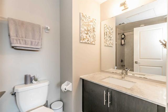 317 - 23 Glebe Rd W, Condo with 2 bedrooms, 2 bathrooms and 1 parking in Toronto ON | Image 15