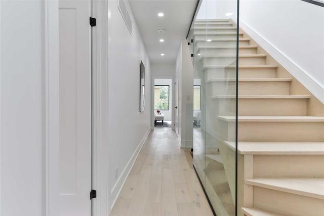 70 Wardell St, House detached with 3 bedrooms, 4 bathrooms and 1 parking in Toronto ON | Image 6