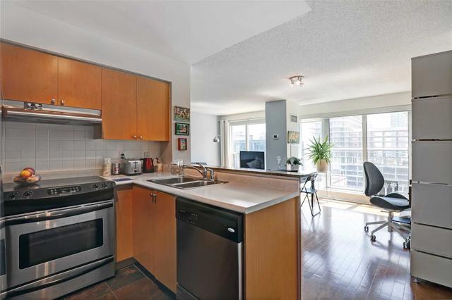 1704 - 230 King St E, Condo with 1 bedrooms, 1 bathrooms and 1 parking in Toronto ON | Image 34