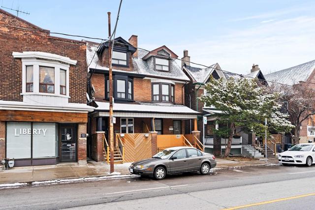 upper - 861a Dovercourt Rd, House semidetached with 4 bedrooms, 2 bathrooms and 0 parking in Toronto ON | Card Image