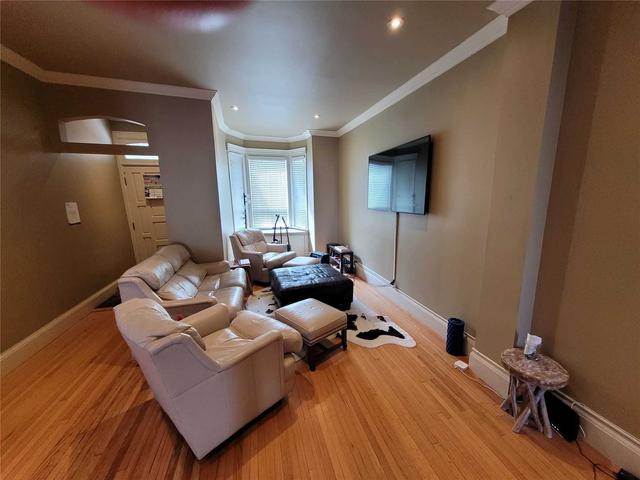 3 Manning Ave, House attached with 2 bedrooms, 2 bathrooms and 1 parking in Toronto ON | Image 15