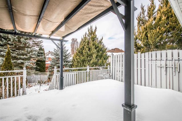1886 Edenwood Dr, House detached with 3 bedrooms, 1 bathrooms and 2 parking in Oshawa ON | Image 7