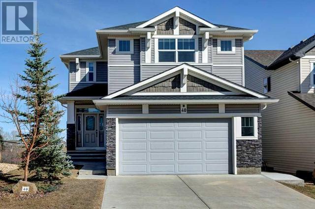 40 Drake Landing Heights, House detached with 4 bedrooms, 3 bathrooms and 2 parking in Okotoks AB | Image 2