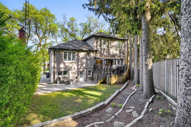 30 Catalina Dr, House detached with 5 bedrooms, 3 bathrooms and 11 parking in Toronto ON | Image 32
