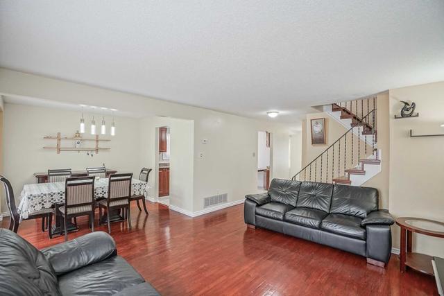 29 Junewood Cres, House detached with 4 bedrooms, 3 bathrooms and 3 parking in Brampton ON | Image 37