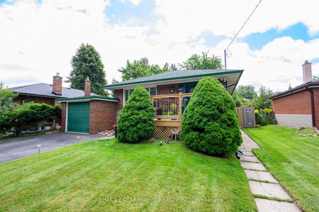 79 Chandler Dr, House detached with 3 bedrooms, 2 bathrooms and 3 parking in Toronto ON | Image 35