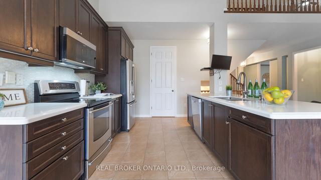 162 Powell Rd, House detached with 4 bedrooms, 4 bathrooms and 4 parking in Brantford ON | Image 2