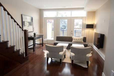 06 - 200 Annette St, Townhouse with 3 bedrooms, 3 bathrooms and 1 parking in Toronto ON | Image 4