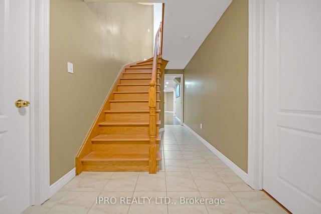 51 Tipton Cres, House detached with 5 bedrooms, 4 bathrooms and 6 parking in Ajax ON | Image 24