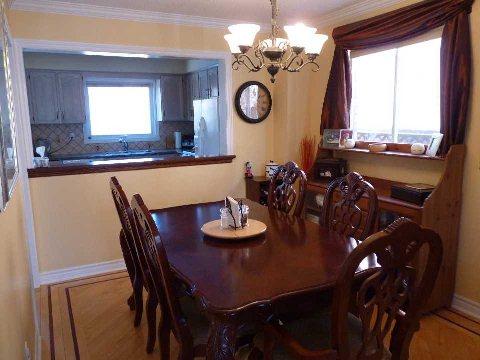 3367 Bertrand Rd, House detached with 3 bedrooms, 4 bathrooms and 3 parking in Mississauga ON | Image 11