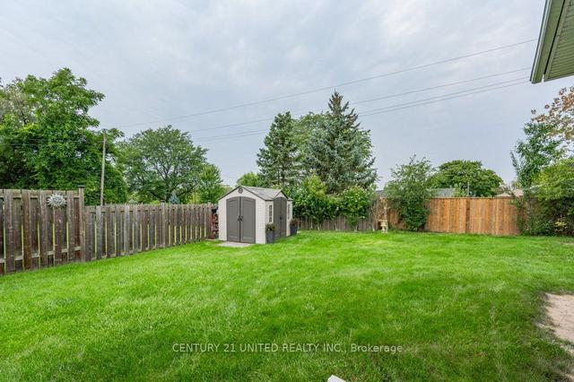 28 Masterson Dr, House detached with 3 bedrooms, 2 bathrooms and 5 parking in St. Catharines ON | Image 22