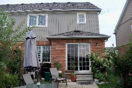 1174 Booth Ave, House attached with 3 bedrooms, 4 bathrooms and 1 parking in Innisfil ON | Image 3