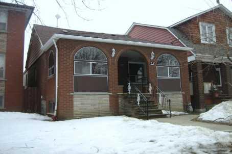 22 Ashbury Ave, House detached with 2 bedrooms, 2 bathrooms and 1 parking in Toronto ON | Image 1
