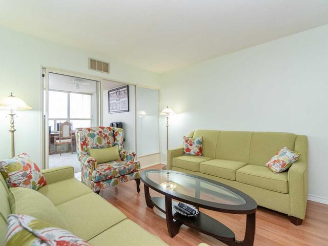 806 - 10 Malta Ave, Condo with 2 bedrooms, 2 bathrooms and 1 parking in Brampton ON | Image 9