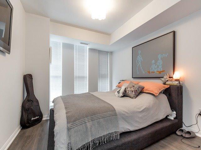 704 - 400 Adelaide St E, Condo with 2 bedrooms, 2 bathrooms and 1 parking in Toronto ON | Image 15