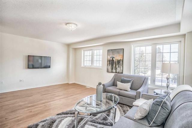 832 Audley Rd N, House semidetached with 3 bedrooms, 3 bathrooms and 2 parking in Ajax ON | Image 9