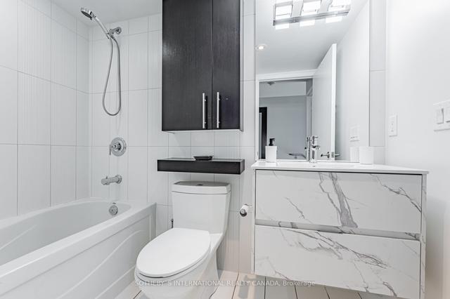 836 - 8 Telegram Mews, Condo with 2 bedrooms, 3 bathrooms and 2 parking in Toronto ON | Image 24