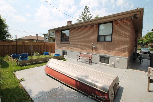921 Scarborough Golf Clu Rd, House detached with 3 bedrooms, 2 bathrooms and 6 parking in Toronto ON | Image 15