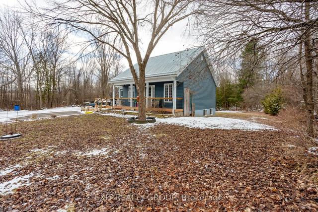 364 Tannery Rd, House detached with 2 bedrooms, 2 bathrooms and 6 parking in Madoc ON | Image 12