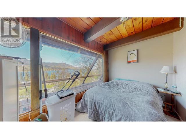 430 Panorama Crescent, House detached with 5 bedrooms, 2 bathrooms and null parking in Okanagan Similkameen D BC | Image 20