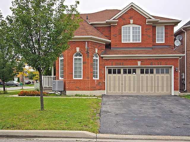86 Tawnie Cres, House detached with 4 bedrooms, 3 bathrooms and 4 parking in Brampton ON | Image 3