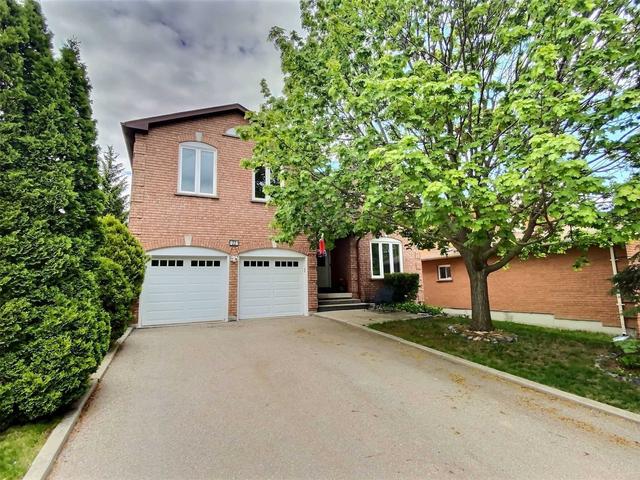 22 Cady Crt, House detached with 4 bedrooms, 3 bathrooms and 8 parking in Aurora ON | Card Image