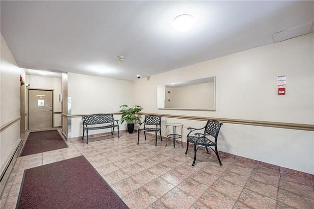 1003 - 141 Catharine Street S, Condo with 1 bedrooms, 1 bathrooms and null parking in Hamilton ON | Image 4