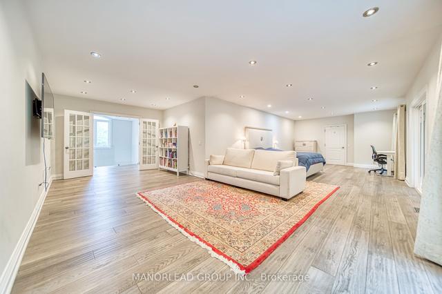 32 Brookfield Rd, House detached with 4 bedrooms, 5 bathrooms and 8 parking in Toronto ON | Image 4