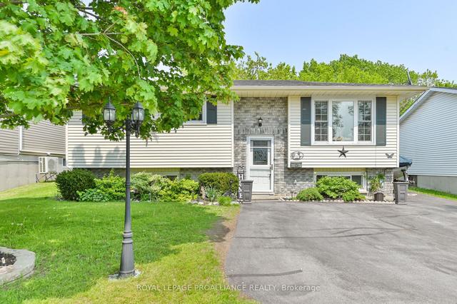 67 Ireland Dr, House detached with 6 bedrooms, 2 bathrooms and 4 parking in Quinte West ON | Image 23