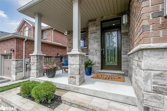 111 Jewel House Lane, House detached with 3 bedrooms, 3 bathrooms and 4 parking in Barrie ON | Image 2