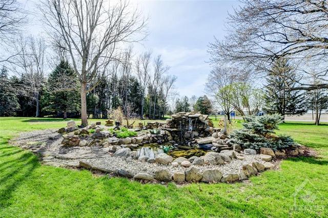 11952 County Road 43 Road, House detached with 6 bedrooms, 4 bathrooms and 12 parking in North Dundas ON | Image 24