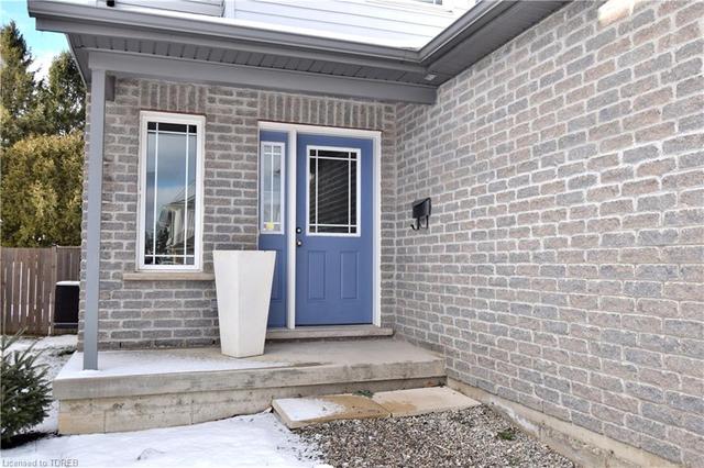 33 Langrell Avenue, House detached with 3 bedrooms, 2 bathrooms and null parking in Tillsonburg ON | Image 3