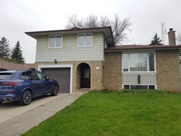79 Osborne Cres, House detached with 3 bedrooms, 2 bathrooms and 3 parking in Oakville ON | Image 1