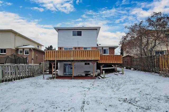 1100 St Andrews Crt, House detached with 3 bedrooms, 3 bathrooms and 5 parking in Oshawa ON | Image 28