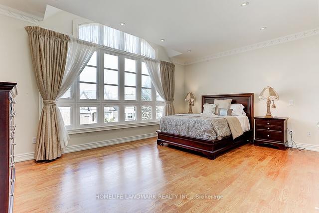 319 Princess Ave, House detached with 5 bedrooms, 7 bathrooms and 6 parking in Toronto ON | Image 25