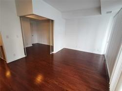 1106 - 12 York St, Condo with 1 bedrooms, 1 bathrooms and 0 parking in Toronto ON | Image 4