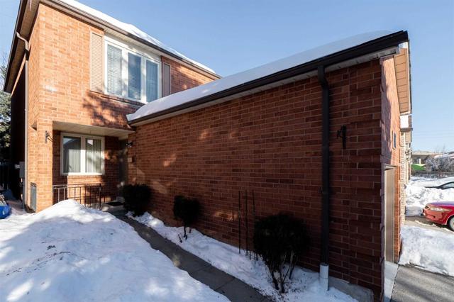26 Augusta Crt, House attached with 3 bedrooms, 2 bathrooms and 3 parking in Markham ON | Image 12