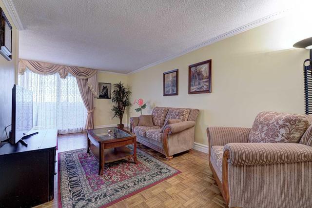 704 - 355 Rathburn Rd, Condo with 2 bedrooms, 2 bathrooms and 2 parking in Mississauga ON | Image 3